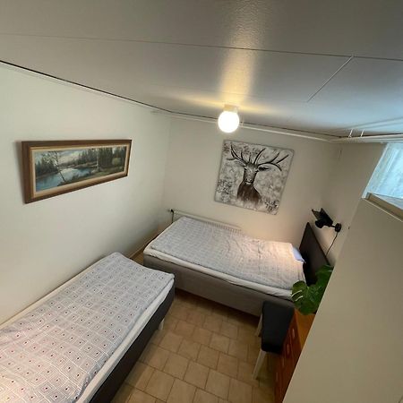 Kaellarlaegenhet Centrumvaegen Gusum Kültér fotó